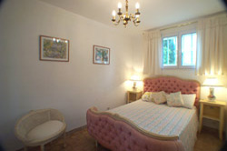 Ground floor double bedroom 5